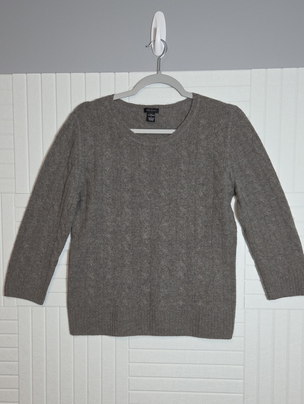 Only Mine 100% Cashmere Gray Cable Knit 3/4 Sleeve Sweater Size L
